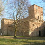 La chiesa abbaziale di Santa Giustina a Sezzadio nella campagna del Monferrato