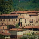 Nel basso Monferrato in provincia di Asti il piccolo abitato di Monale